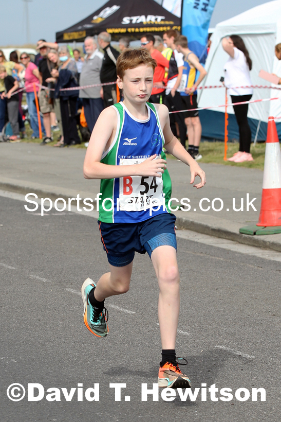 Boys under-15s 2021 Northern 6 and 4 Stage and Young Athletes Road Relays, Redcar. Photo: David T. Hewitson/Sports for All Pics